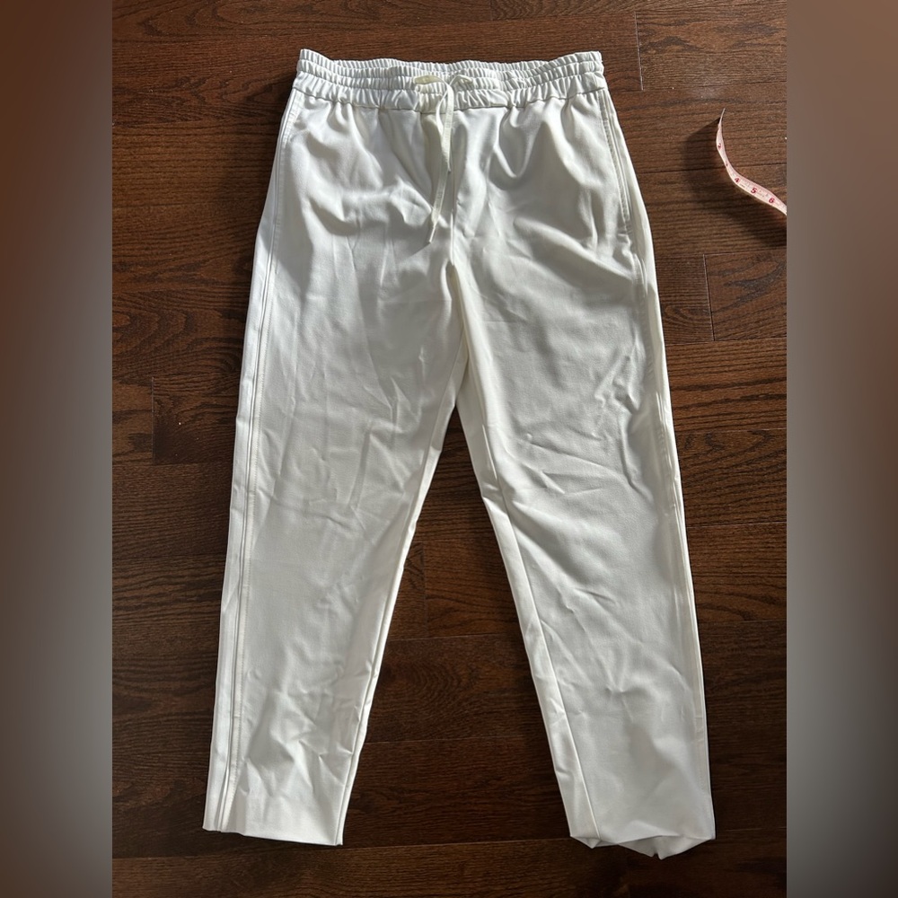NWT  Maxmara Marella women white  pants size US6 (need stitches repair)